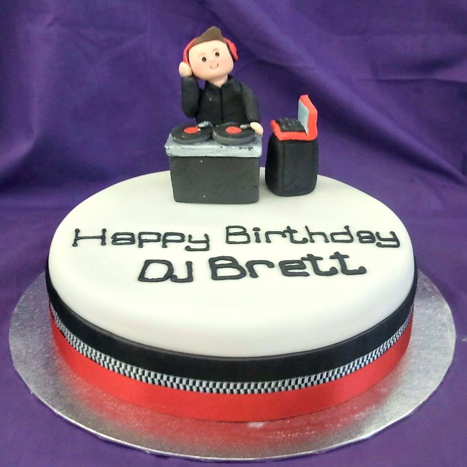 Торт для диджея на день рождения Happy Birthday